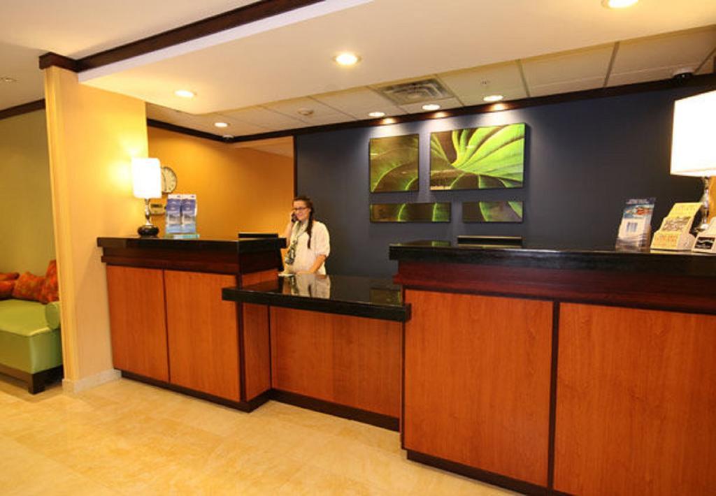 Fairfield Inn And Suites White River Junction Exteriör bild